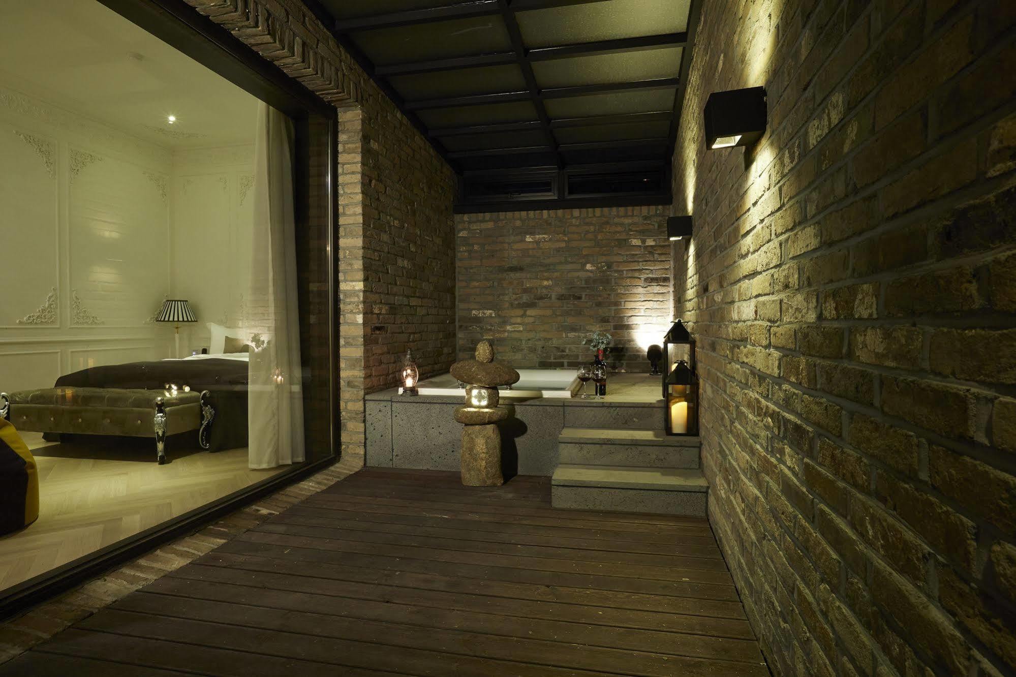 Chungbuk Inno City Namoo Hotel Eumseong Buitenkant foto